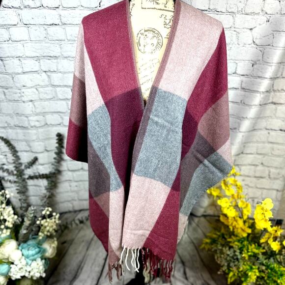 Woolrich Ruana Color block Shawl Poncho Cape Burgundy Gray Rose One Size - Picture 5 of 14